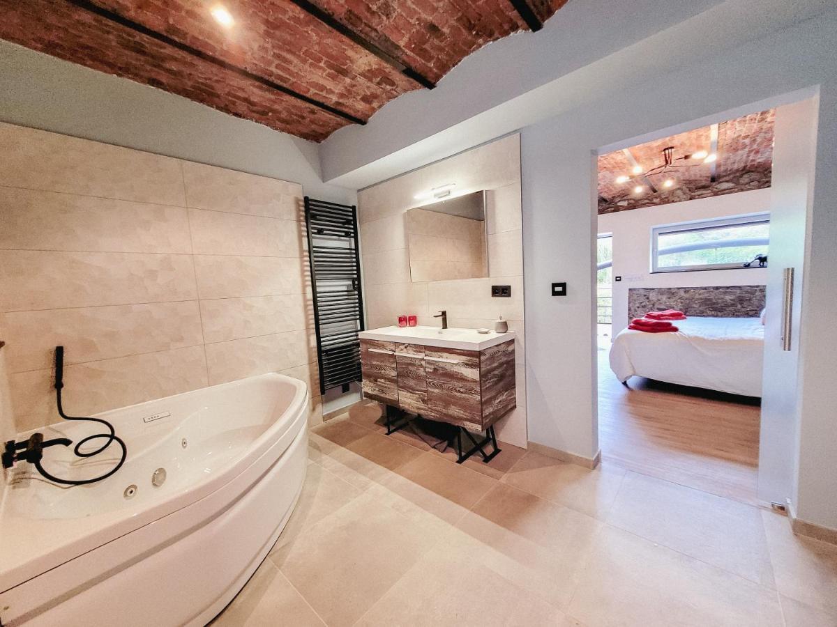Au Bout De Mes Reves Bed & Breakfast Walcourt Bagian luar foto