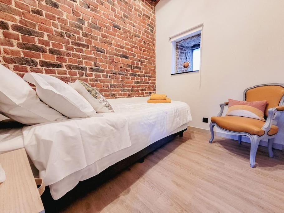 Au Bout De Mes Reves Bed & Breakfast Walcourt Bagian luar foto