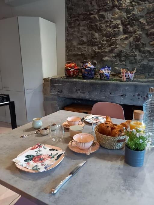 Au Bout De Mes Reves Bed & Breakfast Walcourt Bagian luar foto