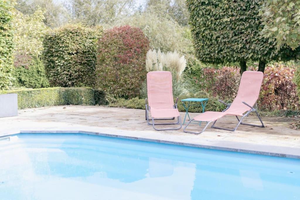 Au Bout De Mes Reves Bed & Breakfast Walcourt Bagian luar foto