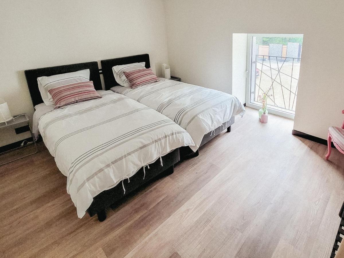 Au Bout De Mes Reves Bed & Breakfast Walcourt Bagian luar foto