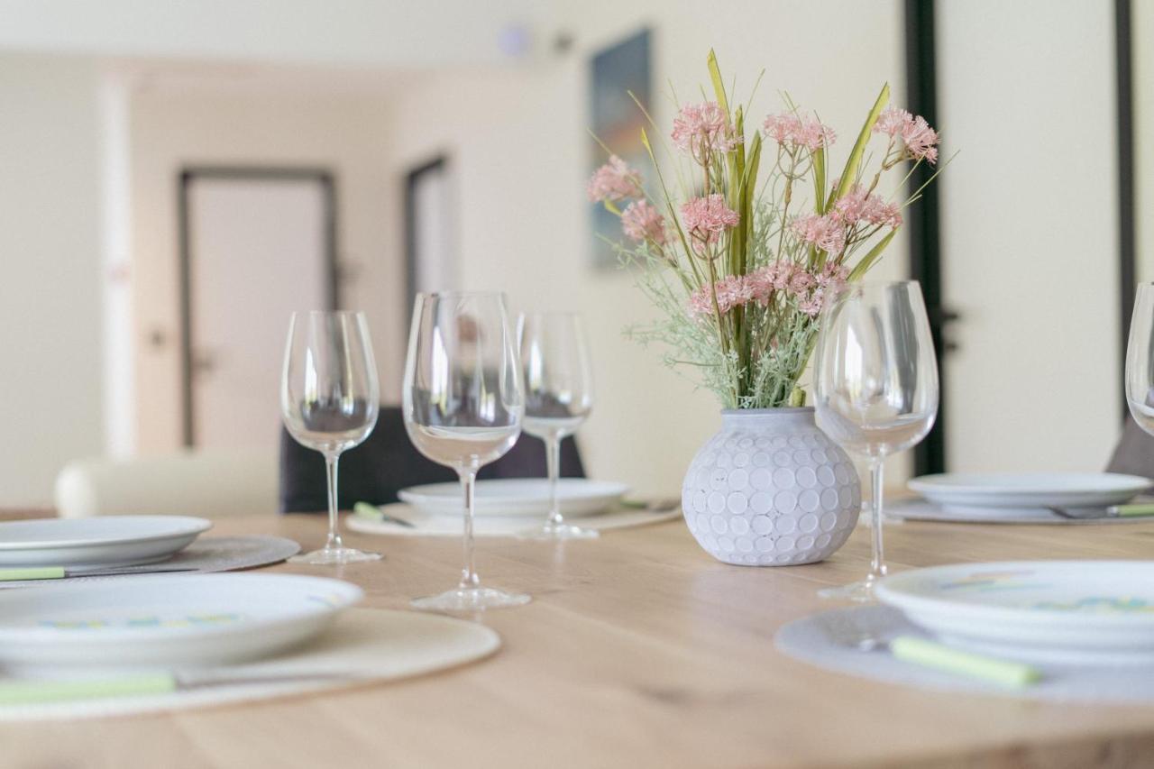 Au Bout De Mes Reves Bed & Breakfast Walcourt Bagian luar foto