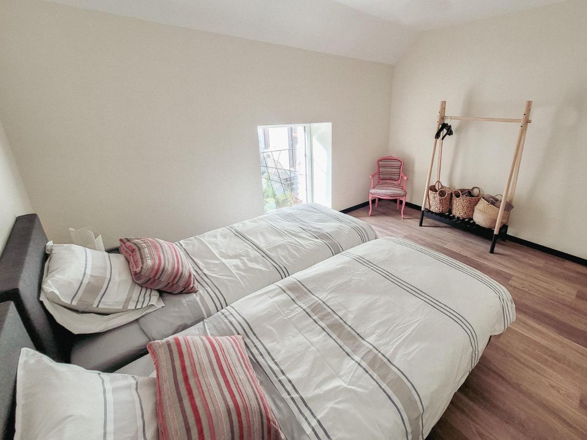 Au Bout De Mes Reves Bed & Breakfast Walcourt Bagian luar foto