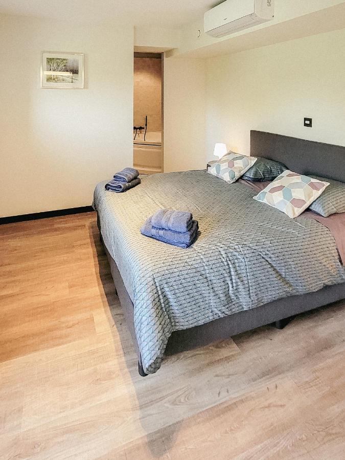 Au Bout De Mes Reves Bed & Breakfast Walcourt Bagian luar foto